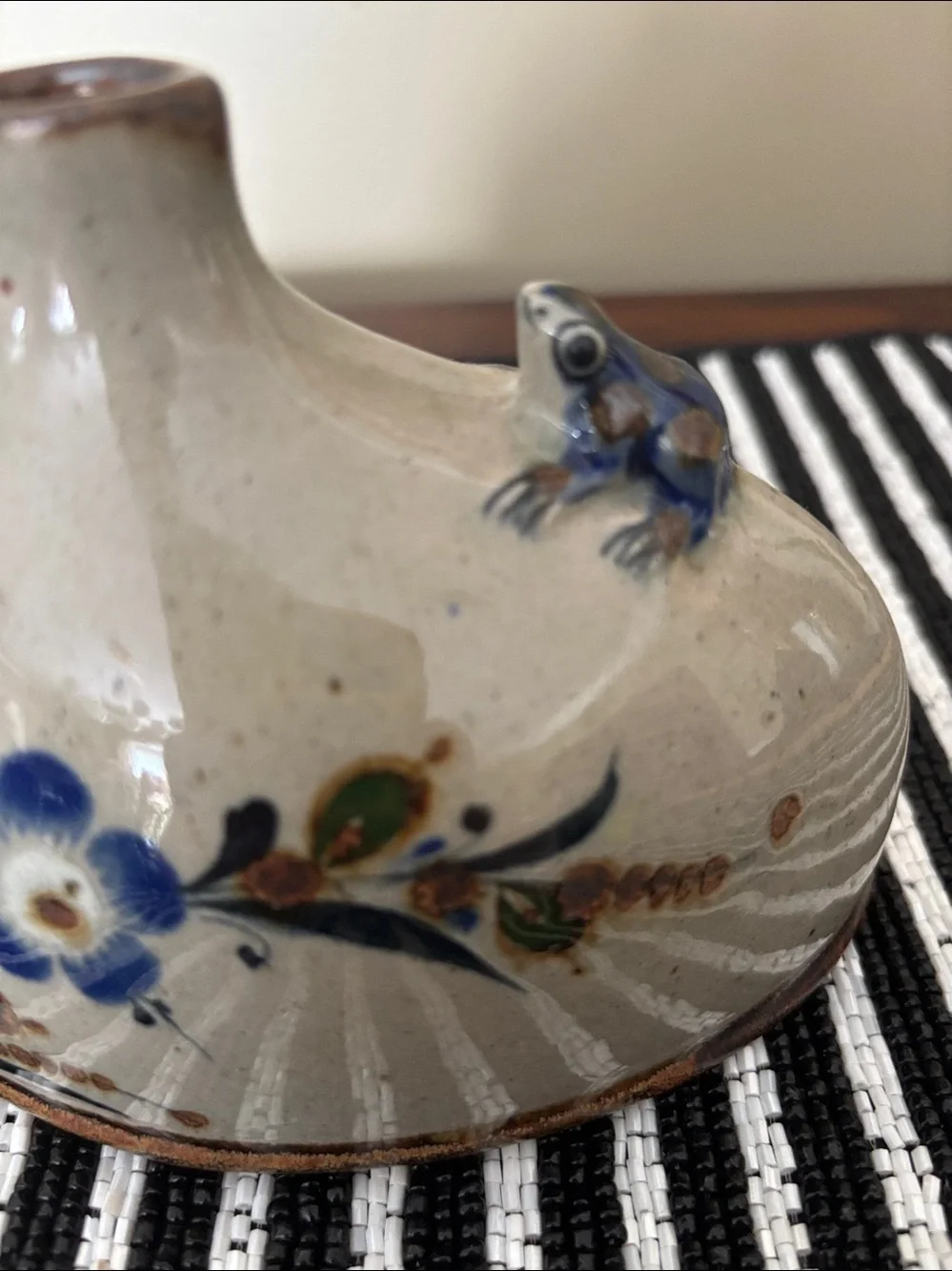 vintage Mexican folk art bud vase from the Tonalá region